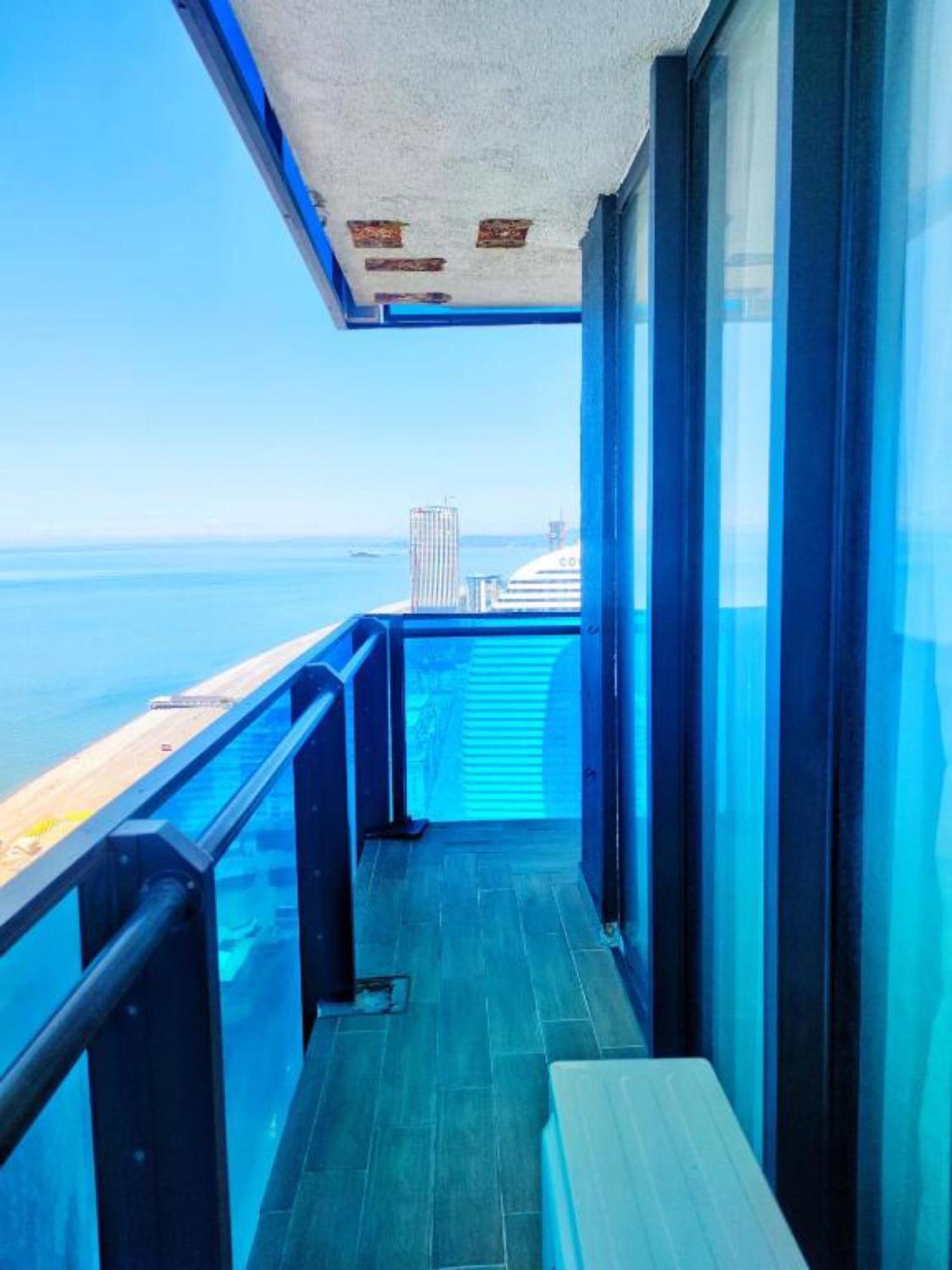 Orbi City-Sea View Aparthotel Batumi Exterior foto