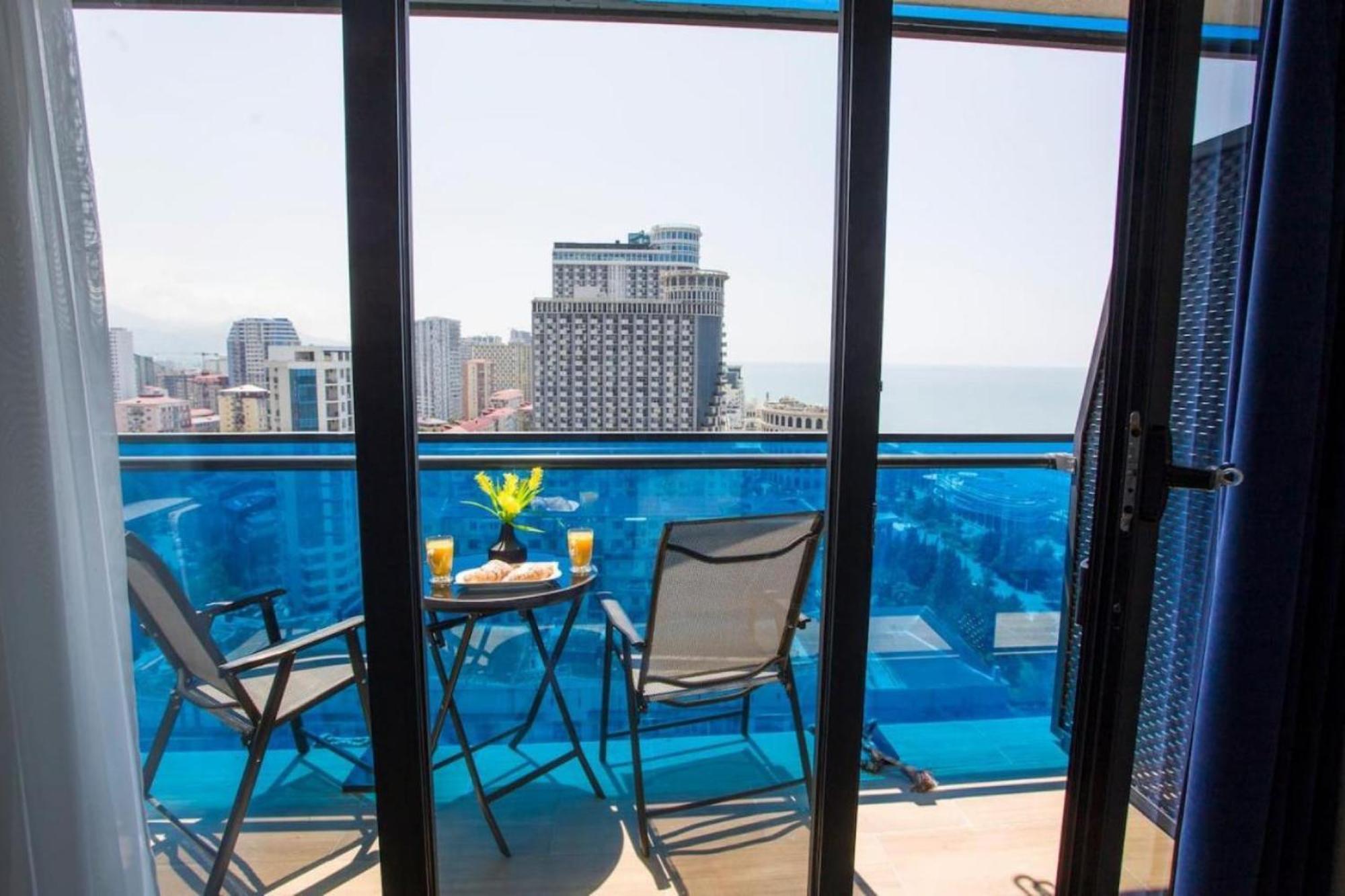 Orbi City-Sea View Aparthotel Batumi Exterior foto